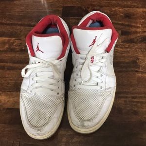 Men’s Nike/Jordan sz. 10.5